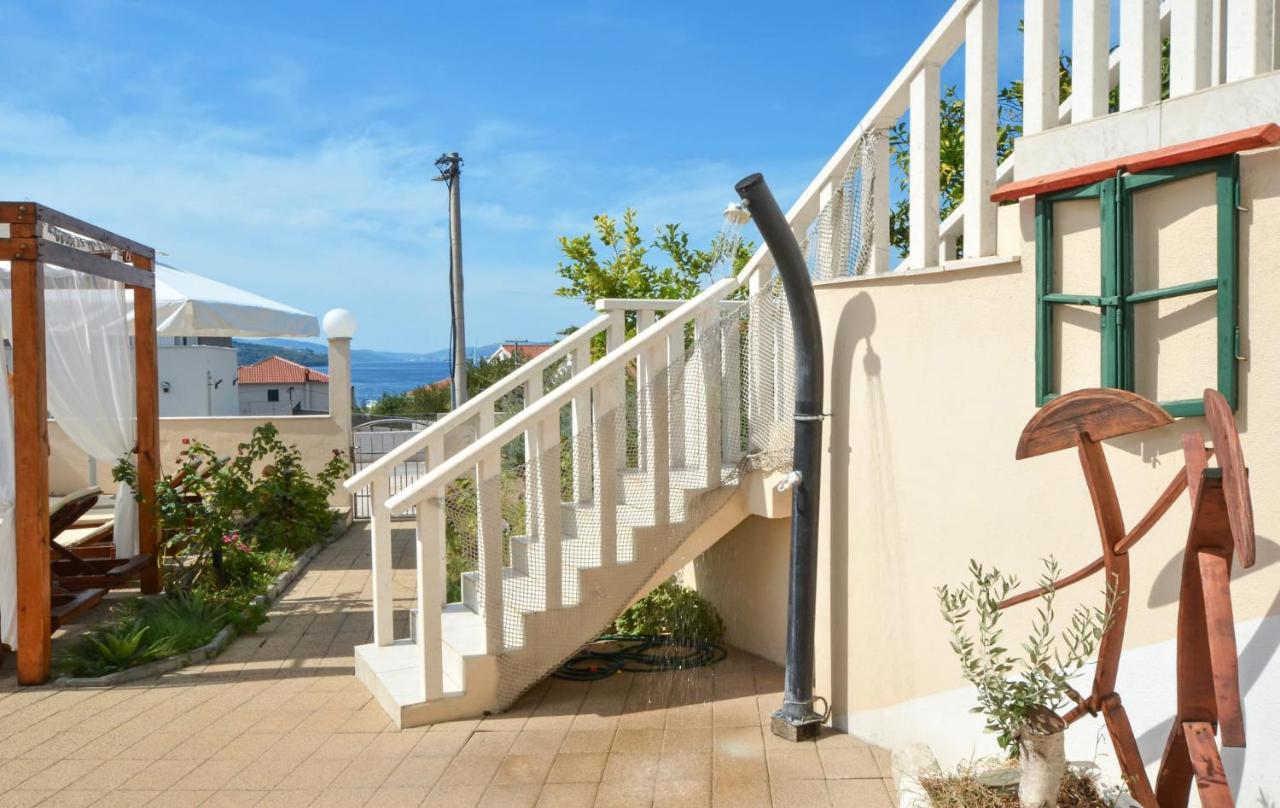Apartments Santo Trogir - Okrug Gornji Buitenkant foto