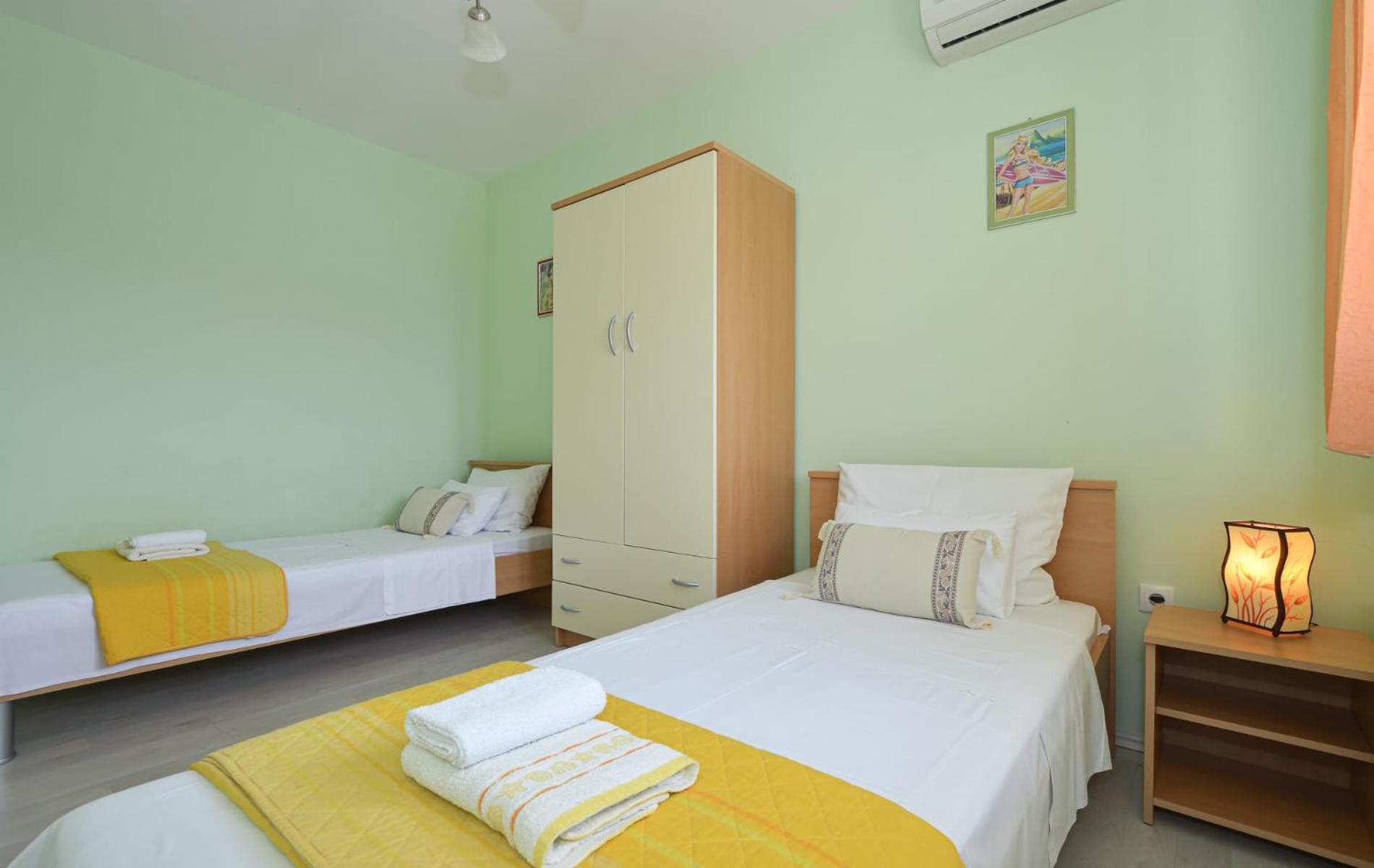 Apartments Santo Trogir - Okrug Gornji Buitenkant foto